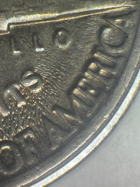 Jefferson-Nickels-1983-P-Cud-Or-Something-Else-?